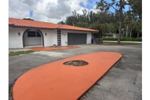 8421 Pioneer Road, West Palm Beach