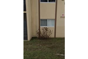 2866 Nw 55th Avenue 1b, Lauderhill