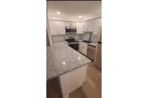 1965 Sw Silver Pine Way #118 E-1, Palm City