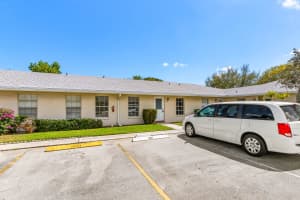 551 Covered Bridge Boulevard, Lake Worth