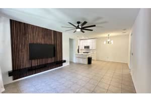 3549 Forest Hill Boulevard 19, Palm Springs