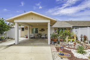 4431 Se Village Road, Stuart