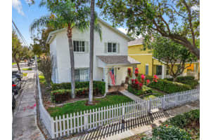 510 S Broadway, Lantana