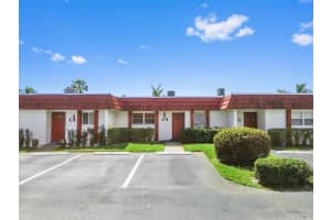 5800 Fernley Drive W Apt 14, West Palm Beach