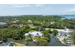 649 E Causeway Boulevard, Vero Beach