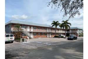 853 Se 4th Court 16, Deerfield Beach