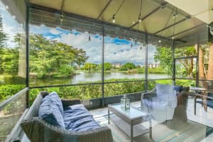 5523 Constant Spring Terrace 222, Lauderhill