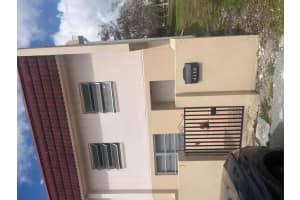 4112 Inverrary Drive 13f, Lauderhill