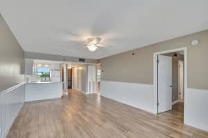 4640 W Lucerne Lakes Blvd W 502, Lake Worth