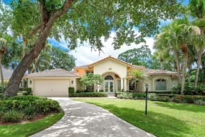 2805 Hampton Circle E, Delray Beach