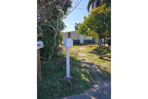 3044 Se Camino Avenue, Stuart