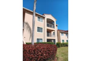 1640 N 42nd Circle 204, Vero Beach