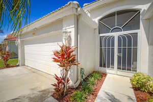 7008 Se Twin Oaks Circle, Stuart