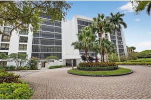 20090 Boca West Drive 318, Boca Raton