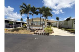 6092 Palm Breezes Drive, Lake Worth