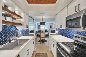 3910 Crystal Lake Drive 101, Deerfield Beach