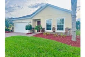 535 Valencia Circle Sw, Vero Beach