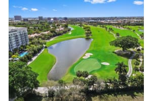 2400 Presidential Way 2004, West Palm Beach