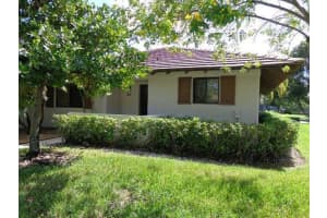 311 Club Drive, Palm Beach Gardens