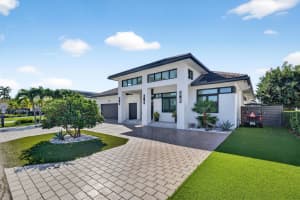 520 Golden Harbour Drive, Boca Raton