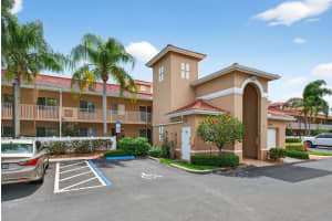 5952 Regal Glen Drive 104, Boynton Beach