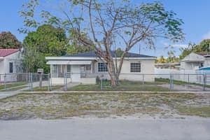 251 E 57th Street, Hialeah