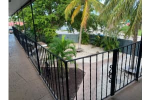 600 Ne 46th Court 3, Oakland Park