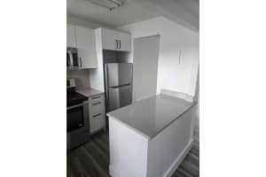 8305 Sunrise Lakes Boulevard 202, Sunrise