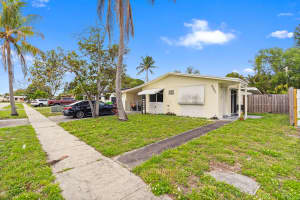 6261 Nw 14th Court, Sunrise