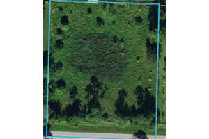 . Edinburgh Drive E, Loxahatchee