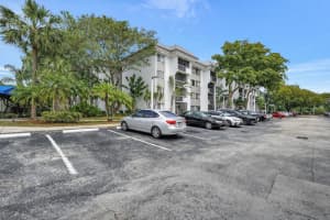 711 N Pine Island Road, Plantation