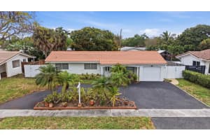 2120 Ne 62nd Court, Fort Lauderdale