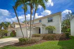 458 Woodview Circle, Palm Beach Gardens