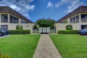 342 Southwind Drive 216, North Palm Beach