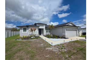 2097 Sw Import Drive, Port St. Lucie, Fl 34953, Port Saint Lucie