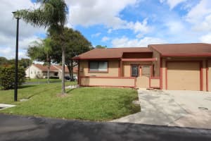22 Walcott Drive, Boynton Beach