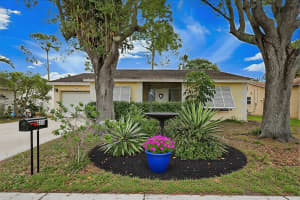 6374 Summer Sky Lane, Greenacres