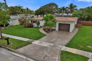 6984 Nw 4th Court, Margate