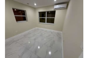 3373 Sw 7th Street, Miami