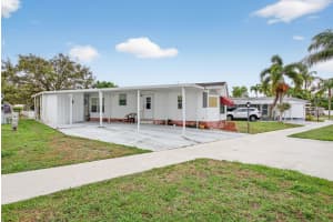 6482 Nw 37th Avenue, Coconut Creek