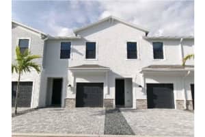 275 Sw Sally Way, Stuart