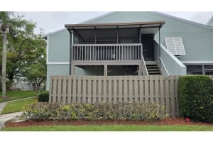 1212 Breezy Way 7h, Sebastian