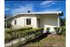 2016 Golfview Court, Fort Pierce
