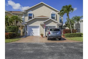 3223 S Lakeview Circle 20-8, Hutchinson Island