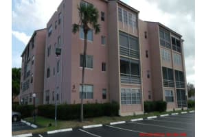 2841 Somerset Drive 205, Lauderdale Lakes