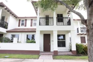 4758 Sierra Lane, Coconut Creek
