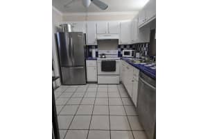 300 Ne 12th Avenue 708, Hallandale Beach