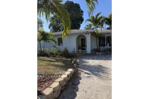 814 Colonial Road, West Palm Beach