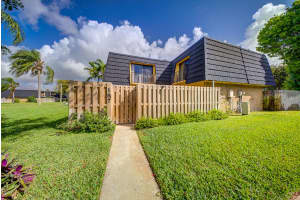 187 Woodland Road, Palm Springs