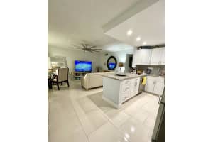 3200 Springdale Boulevard 107, Palm Springs